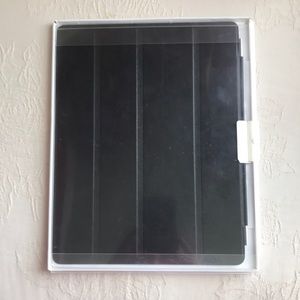 IPad Smart Cover.